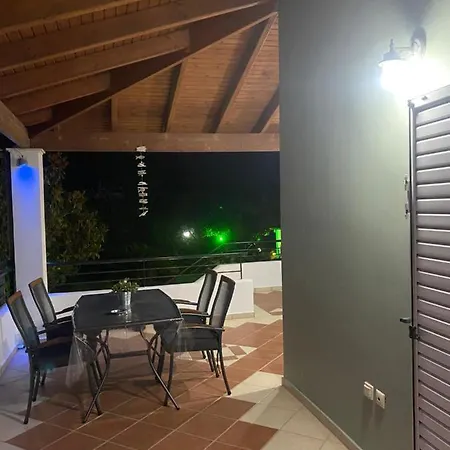 Dimitris Corinthian Holiday home *