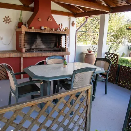 Holiday home Dimitris Corinthian Vrachati