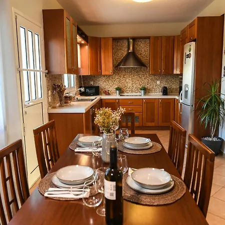 Corinthian * Vrahati