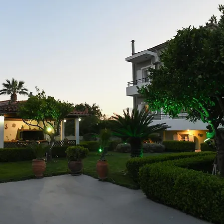 Holiday home Corinthian