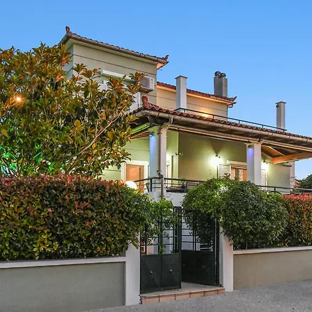 Corinthian * Vrachati