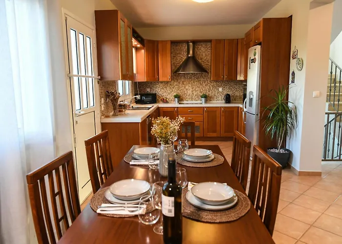 Corinthian * Vrahati